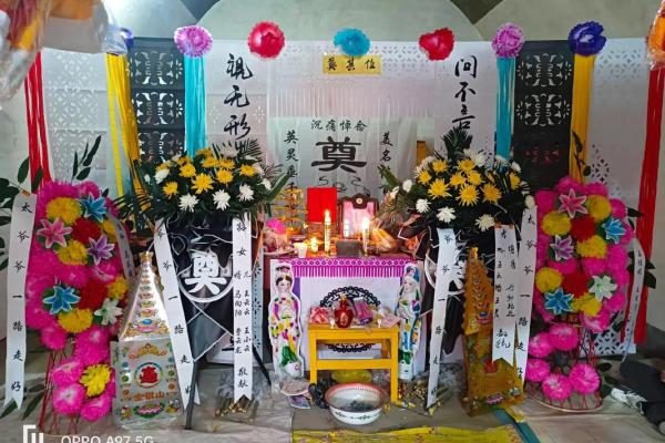 梦到死去的爷爷再次死去 梦到死去的爷爷再次死去